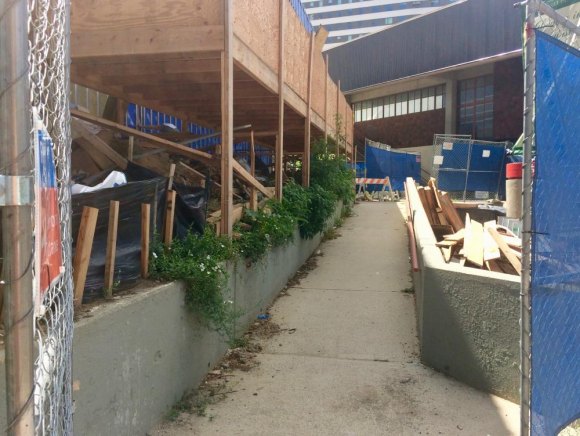 August 2018, Roosevelt, the Island of Construction Roosevelt Island Racquet Club undergoes a facelift.